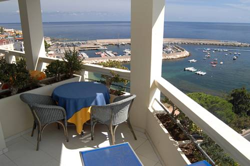 Imagen de la habitación del Hotel Miramare, Cala Gonone. Foto 4