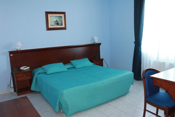 Imagen de la habitación del Hotel Miramare, Catania. Foto 12