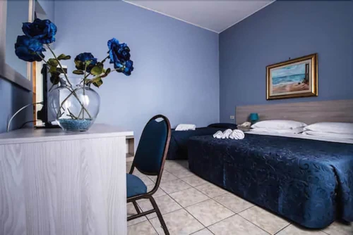 Imagen de la habitación del Hotel Miramare, Catania. Foto 16