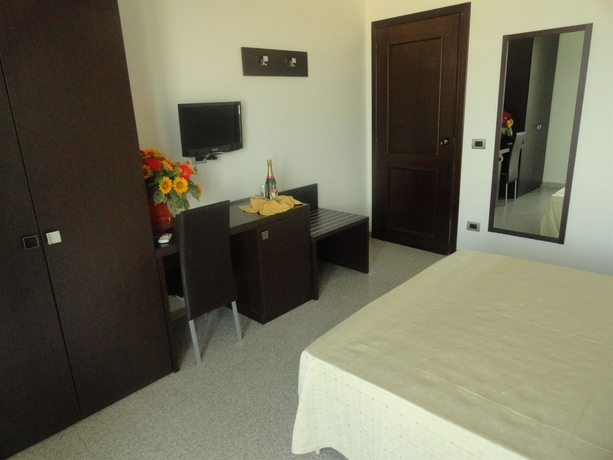 Imagen de la habitación del Hotel Miramare, Ciro Marina. Foto 5