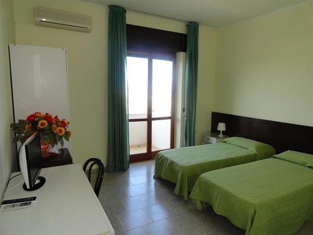 Imagen de la habitación del Hotel Miramare, Ciro Marina. Foto 8