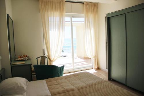 Imagen general del Hotel Miramare, Diano Marina. Foto 5