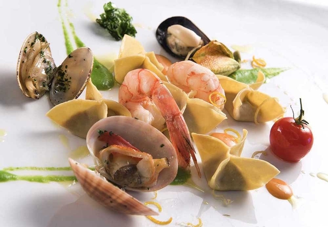 Imagen del bar/restaurante del Hotel Miramare E Castello. Foto 2