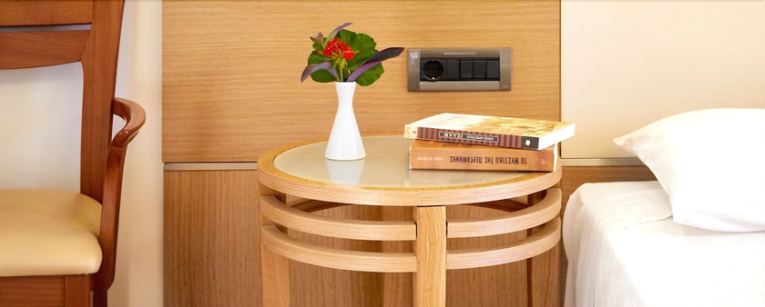 Imagen de la habitación del Hotel Miramare Eretria. Foto 8