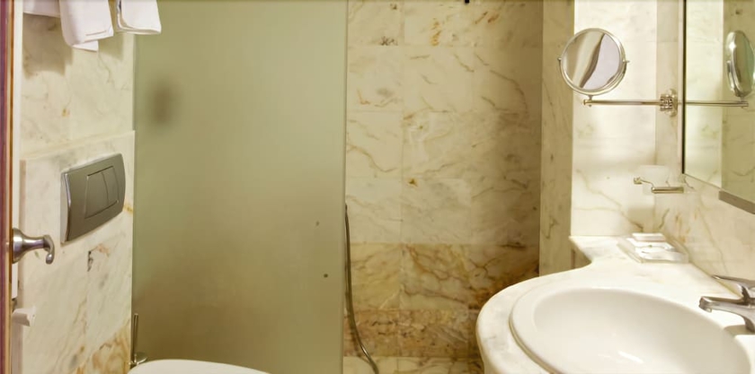 Imagen de la habitación del Hotel Miramare Eretria. Foto 10