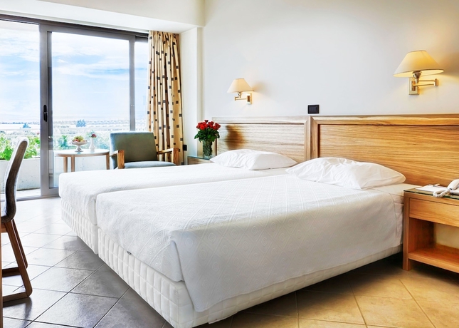 Imagen de la habitación del Hotel Miramare Eretria. Foto 14