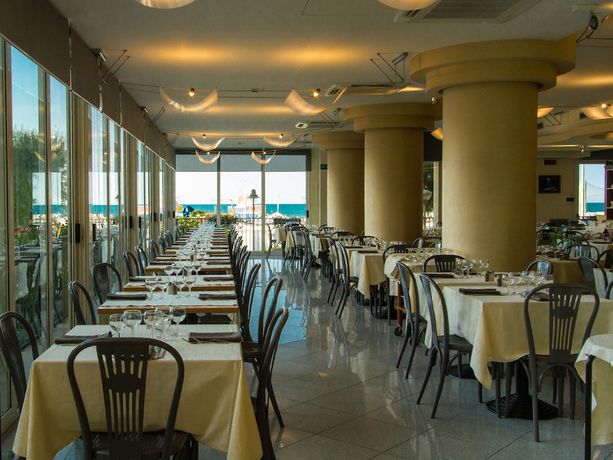 Imagen del bar/restaurante del Hotel Miramare, Gabicce Mare. Foto 4