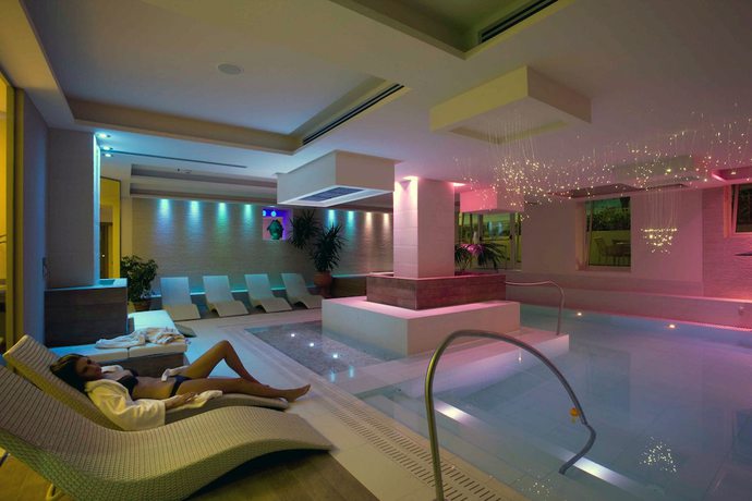 Imagen de la piscina del Hotel Miramare, Gabicce Mare. Foto 19
