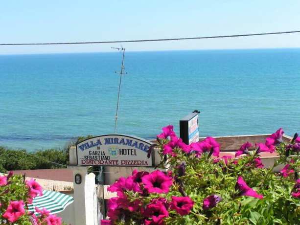 Imagen de los exteriores del Hotel Miramare Garzia. Foto 8