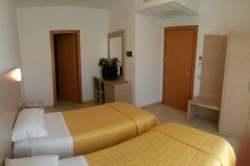 Imagen de la habitación del Hotel Miramare, Giulianova. Foto 6