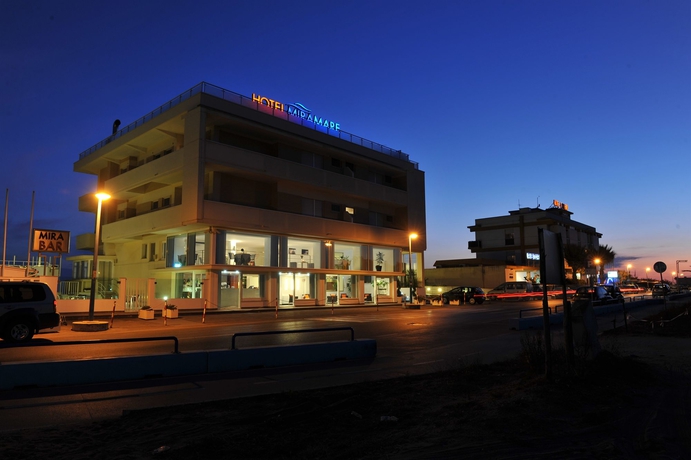 Imagen de los exteriores del Hotel Miramare, Latina. Foto 13