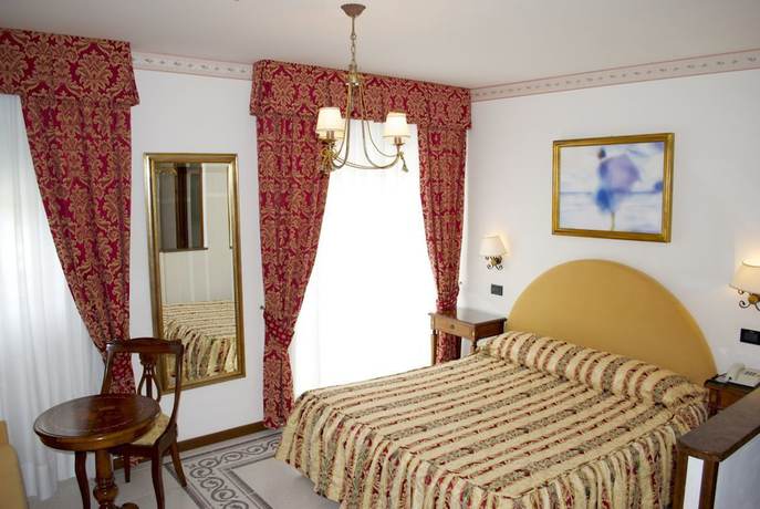 Imagen de la habitación del Hotel Miramare, Lignano Sabbiadoro. Foto 7