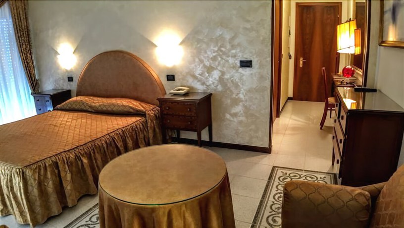 Imagen de la habitación del Hotel Miramare, Lignano Sabbiadoro. Foto 16