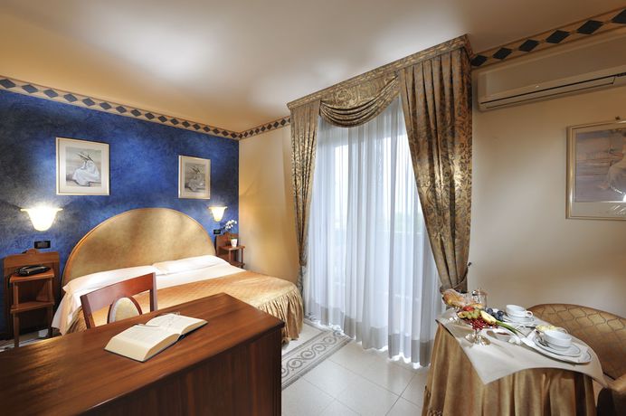 Imagen de la habitación del Hotel Miramare, Lignano Sabbiadoro. Foto 17