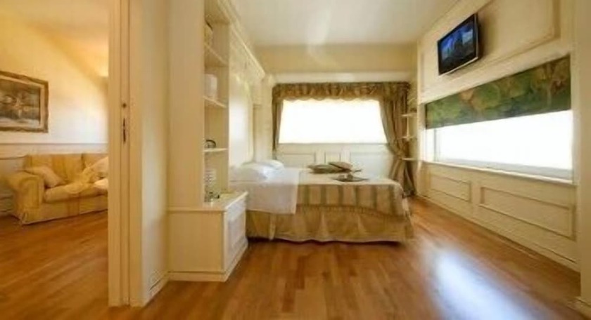 Imagen de la habitación del Hotel Miramare, MARINA DI CITTA SANT ANGELO. Foto 11