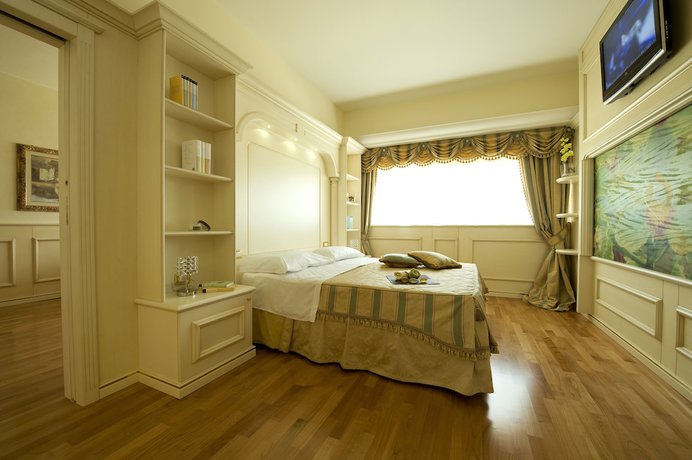 Imagen de la habitación del Hotel Miramare, MARINA DI CITTA SANT ANGELO. Foto 14