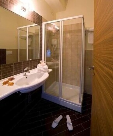 Imagen de la habitación del Hotel Miramare, MARINA DI CITTA SANT ANGELO. Foto 15