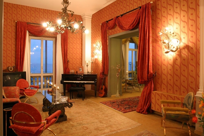Imagen de los interiores del Hotel Miramare, Nápoles. Foto 18