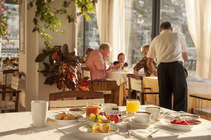 Imagen del bar/restaurante del Hotel Miramare, Positano. Foto 4