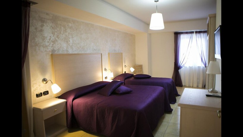 Imagen de la habitación del Hotel Miramare, Rossano. Foto 3