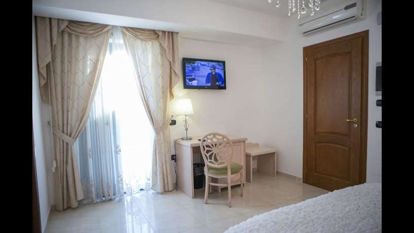 Imagen de la habitación del Hotel Miramare, Rossano. Foto 5
