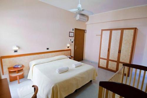 Imagen de la habitación del Hotel Miramare - Silvi Marina. Foto 9