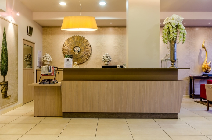 Imagen de los interiores del Hotel Miramont. Foto 16