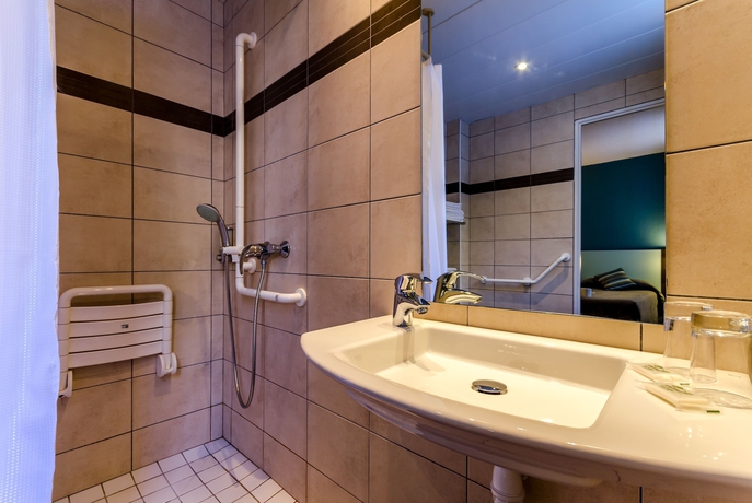 Imagen de la habitación del Hotel Miramont. Foto 15