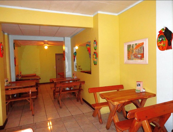 Imagen del bar/restaurante del Hotel Miramonte And Apartments. Foto 2