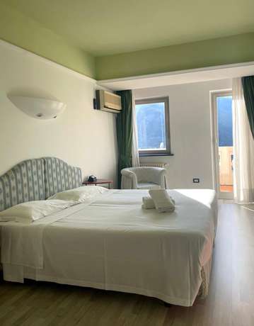 Imagen de la habitación del Hotel Miramonti, Cillian. Foto 4
