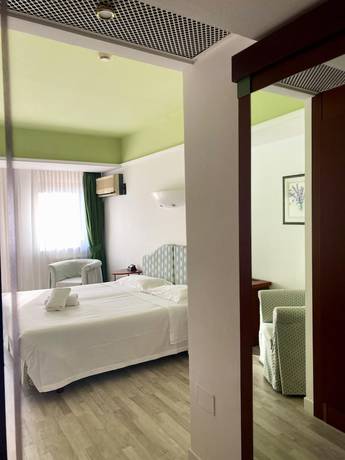 Imagen de la habitación del Hotel Miramonti, Cillian. Foto 5