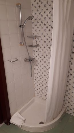 Imagen de la habitación del Hotel Miramonti, Cillian. Foto 16