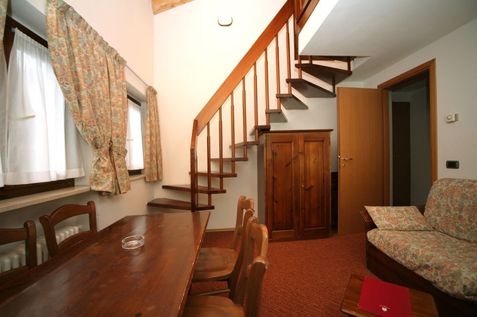 Imagen de la habitación del Hotel Miramonti Corvara. Foto 10