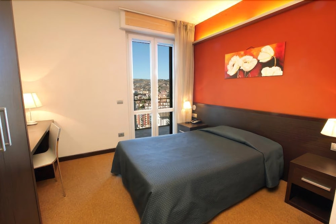 Imagen de la habitación del Hotel Miramonti, Potenza. Foto 12