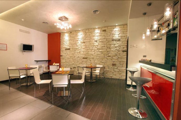 Imagen del bar/restaurante del Hotel Miramonti, Potenza. Foto 5