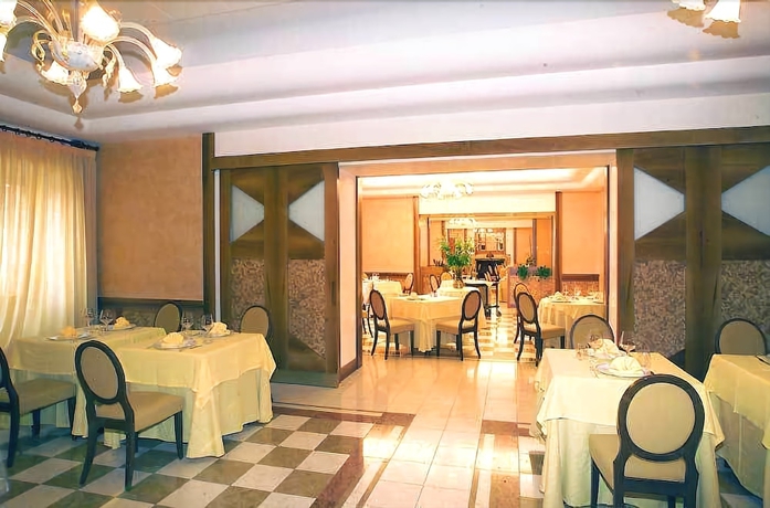 Imagen del bar/restaurante del Hotel Miramonti, Rieti. Foto 5