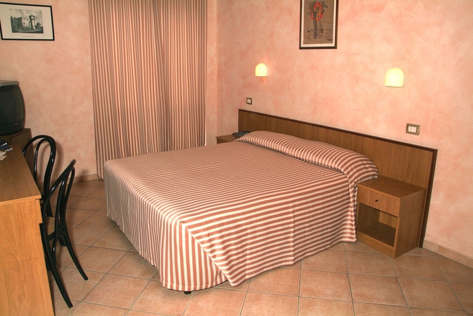 Imagen de la habitación del Hotel Miramonti, Turín. Foto 11