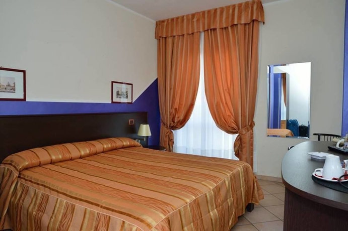 Imagen de la habitación del Hotel Miramonti, Turín. Foto 12