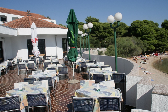 Imagen del bar/restaurante del Hotel Miran. Foto 2