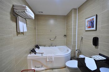 Imagen general del Hotel Miran International. Foto 6