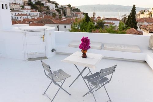 Imagen de la habitación del Hotel Miranda, Hydra Ciudad. Foto 9