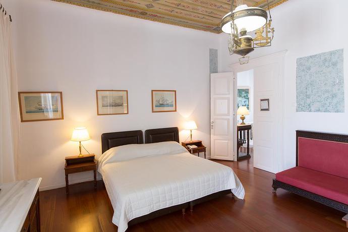 Imagen de la habitación del Hotel Miranda, Hydra. Foto 6