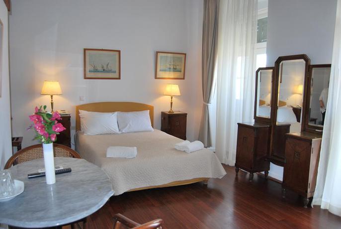 Imagen de la habitación del Hotel Miranda, Hydra. Foto 7