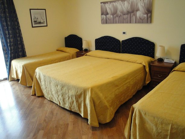 Imagen de la habitación del Hotel Miranda, Varazze. Foto 16