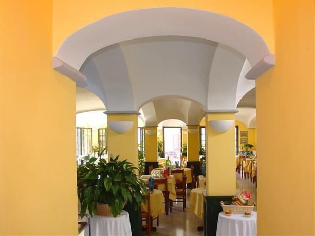 Imagen del bar/restaurante del Hotel Miranda, Varazze. Foto 5