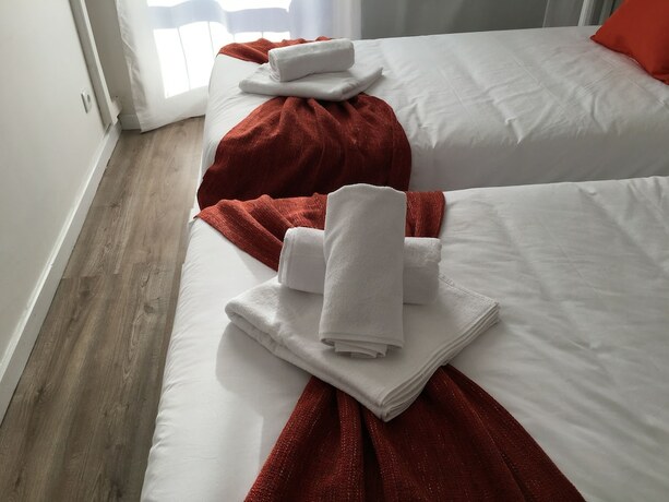 Imagen de la habitación del Hotel Mirandesa Guesthouse. Foto 14