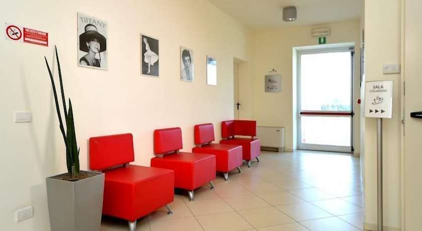 Imagen de los interiores del Hotel Mirandola. Foto 20