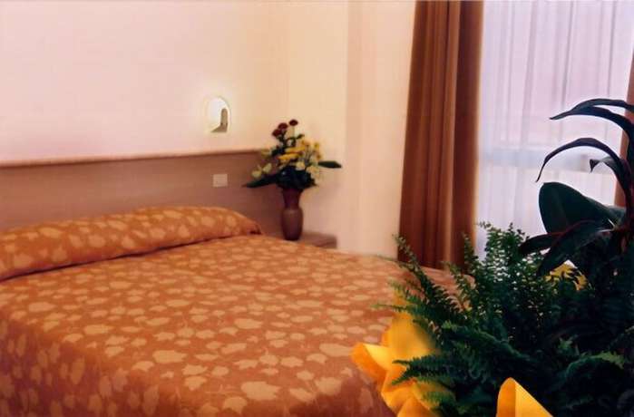 Imagen de la habitación del Hotel Mirandola. Foto 11