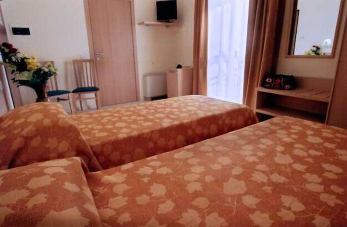 Imagen de la habitación del Hotel Mirandola. Foto 12