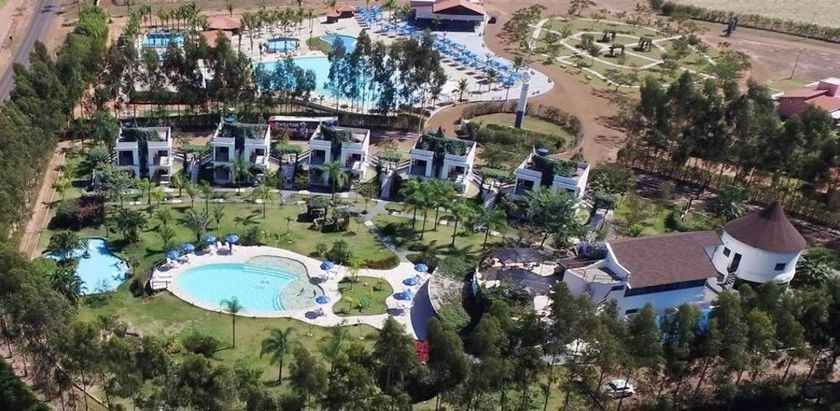 Imagen del bar/restaurante del Hotel Mirante Praia, Ol&iacute;mpia. Foto 6